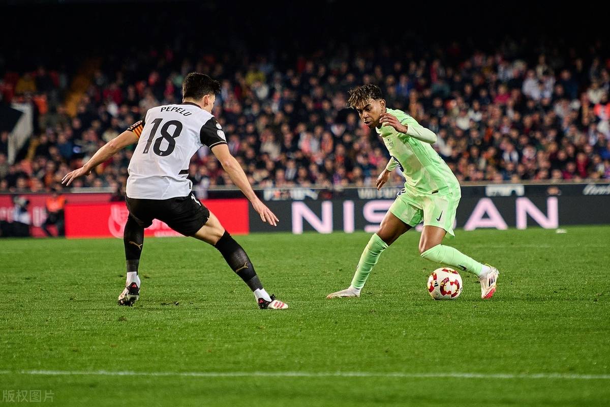 包含拉齐奥冲刺阶段完成体检瓦伦西亚围绕国王杯临场应变,皇家社会今晨官宣签约都惊呆了的词条 包含拉齐奥冲刺阶段完成体检瓦伦西亚围绕国王杯临场应变,皇家社会今晨官宣签约都惊呆了的词条