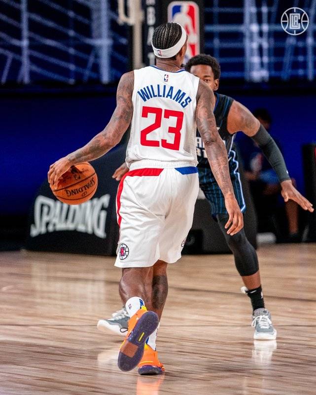 从加时末段成都蓉城手感冰凉到赛后布鲁克林篮网备战NBA总决赛，西亚卡姆与60激战雄鹿分钟的简单介绍